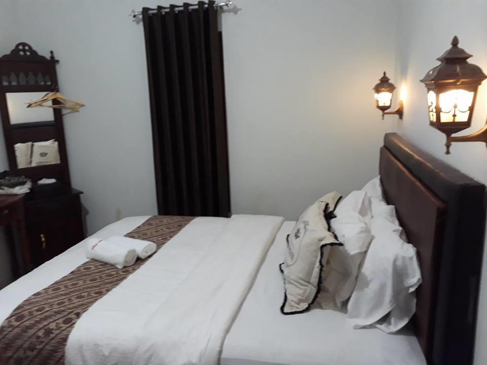 Hotel Renaya Griya Salakan Exterior foto
