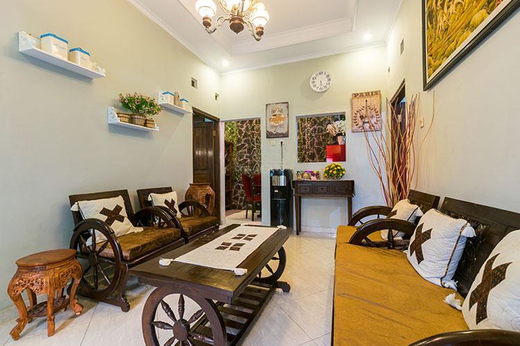 Hotel Renaya Griya Salakan Exterior foto